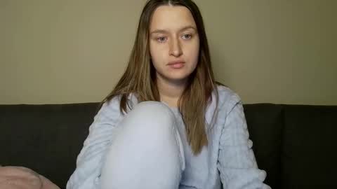 Eva online show from February 6, 2025, 7:29 pm