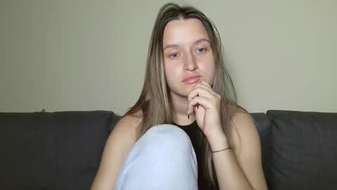 Eva online show from February 20, 2025, 11:43 pm