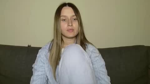 Eva online show from March 1, 2025, 8:21 pm