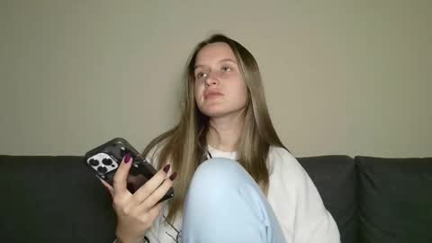 Eva online show from March 5, 2025, 9:37 pm