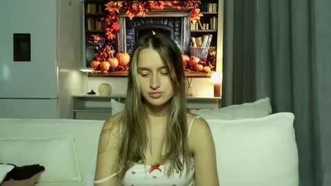 Eva online show from October 1, 2025, 11:00 pm