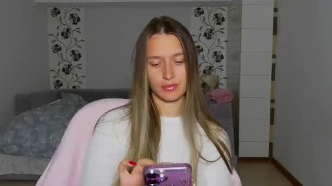 Eva online show from November 10, 2025, 4:39 pm