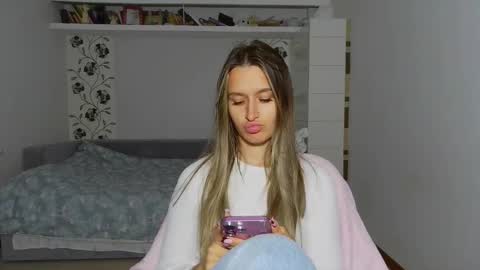 Eva online show from November 20, 2025, 2:50 pm