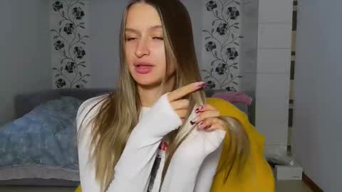 Eva online show from November 22, 2025, 1:10 pm