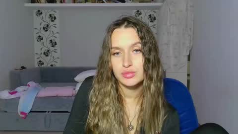 Eva online show from November 24, 2025, 4:29 pm