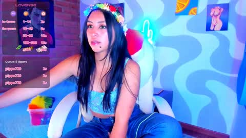 Camila-   free online show from December 26, 2024, 8:11 pm