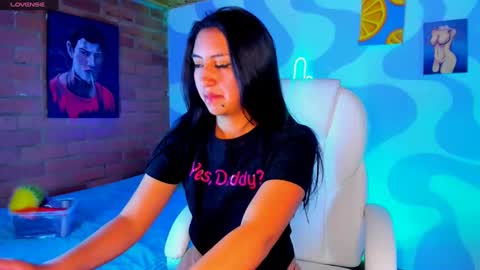 Camila-   free online show from January 7, 2025, 8:52 pm