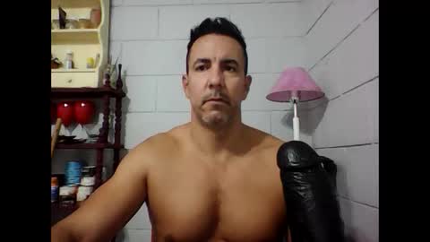 nachorj online show from April 3, 2026, 6:28 pm