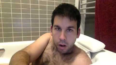 jesussevilla online show from December 3, 2024, 7:33 pm