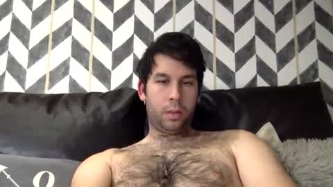 jesussevilla online show from February 12, 2025, 4:44 pm