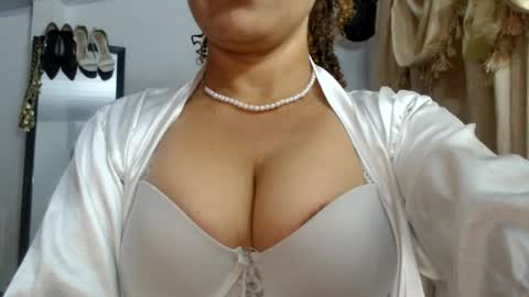 Nadia  online show from July 22, 2026, 2:47 am