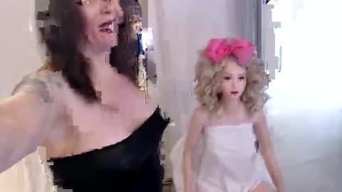 Snapshot of nadia_vixen chatting on April 17, 2026, 10:57 pm Nadia Vixen online show from April 17, 2026, 10:57 pm
