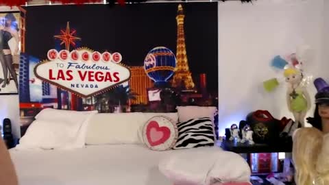 Nadia Vixen online show from June 16, 2026, 12:02 am