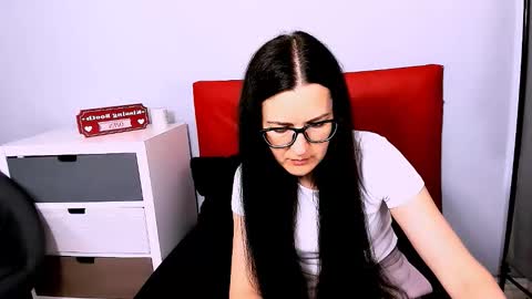 nadiatrue online show from June 7, 2026, 2:32 pm