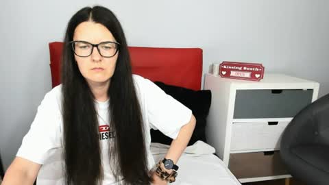 nadiatrue online show from June 19, 2026, 6:23 pm