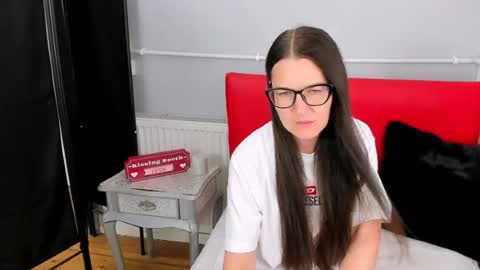 nadiatrue online show from July 16, 2026, 5:19 pm