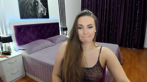 Snapshot of nadingracefull chatting on November 8, 2025, 7:23 pm NadinGracefull online show from November 8, 2025, 7:23 pm