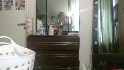 nadyagt online show from February 6, 2026, 11:13 am