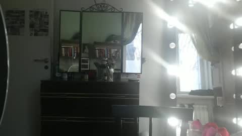 Snapshot of nadyagt chatting on April 14, 2026, 9:37 am nadyagt online show from April 14, 2026, 9:37 am