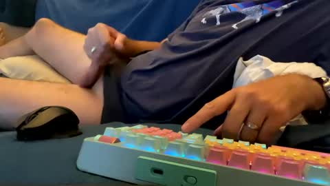 Sexyhotpapa online show from December 17, 2024, 7:15 pm