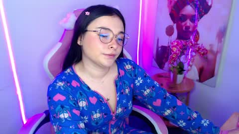 Snapshot of nahia__1 chatting on April 10, 2026, 3:39 pm Nahia online show from April 10, 2026, 3:39 pm