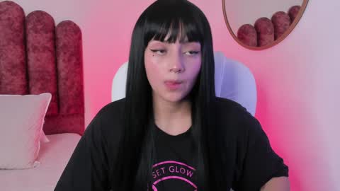 Nahia INDEPENDENT MODEL P online show from December 5, 2024, 6:11 pm