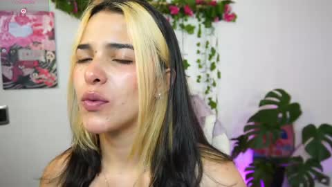 Naho  Sigueme en mis Redes Sociales Follow me on my social networks online show from April 25, 2026, 1:19 am