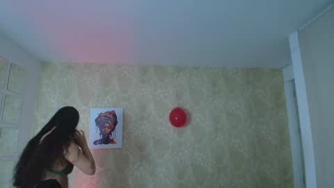 valeria online show from July 5, 2026, 7:54 pm