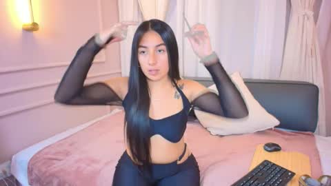 Nahomi online show from October 20, 2025, 8:20 pm