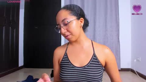 Laura online show from October 1, 2025, 1:11 am