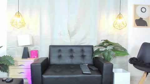 Snapshot of nahomiwhitte chatting on March 25, 2026, 12:33 pm Nahomy Whitte online show from March 25, 2026, 12:33 pm