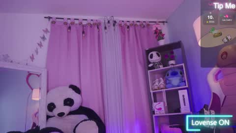 nahomy 2308 online show from May 28, 2026, 11:29 am