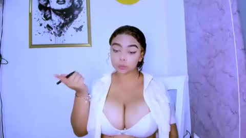 nahomy_hancook online show from March 8, 2026, 1:47 am