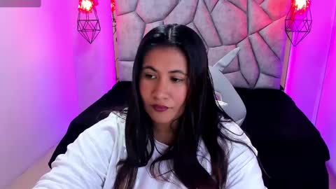 Snapshot of naia_karter chatting on March 1, 2025, 7:15 pm online show from March 1, 2025, 7:15 pm