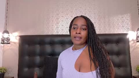 naiaramasson_ online show from July 7, 2026, 11:58 am