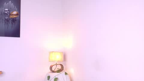 nairagold_ online show from March 28, 2026, 1:05 am