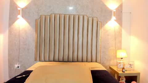 Naisha Rousell online show from October 3, 2025, 9:45 pm