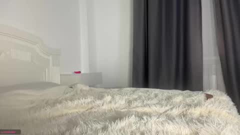 Mia  guest- Eva from DOUBLECUTIES online show from October 31, 2025, 12:22 am