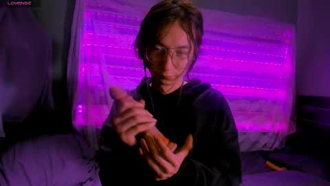 Snapshot of najimi_uwu chatting on November 12, 2025, 7:35 pm NAJI online show from November 12, 2025, 7:35 pm