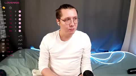 Isaac online show from July 10, 2026, 6:10 pm
