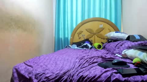nakedlima online show from July 21, 2026, 5:15 pm