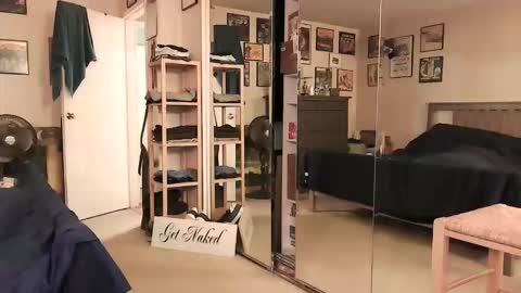 nakedmonkey online show from March 8, 2026, 11:30 pm