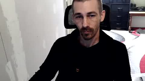 nakedtoken online show from April 5, 2026, 1:52 pm