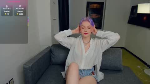 Snapshot of nakishacroshaw chatting on September 11, 2025, 11:43 am Kate online show from September 11, 2025, 11:43 am