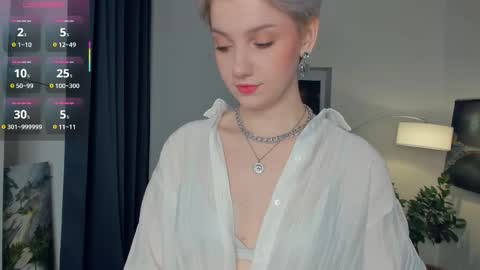 Snapshot of nakishacroshaw chatting on November 5, 2025, 12:49 pm Kate online show from November 5, 2025, 12:49 pm