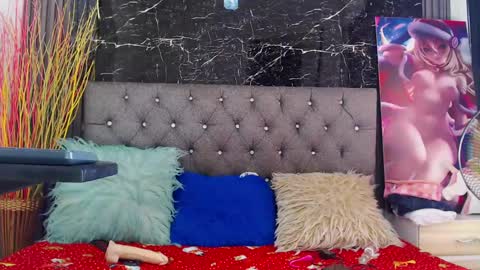 Snapshot of nalaroy chatting on December 18, 2024, 7:08 pm NALAROY online show from December 18, 2024, 7:08 pm