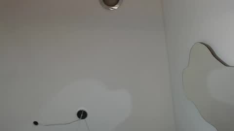 Snapshot of nalaroy chatting on February 8, 2025, 11:01 am NALAROY online show from February 8, 2025, 11:01 am