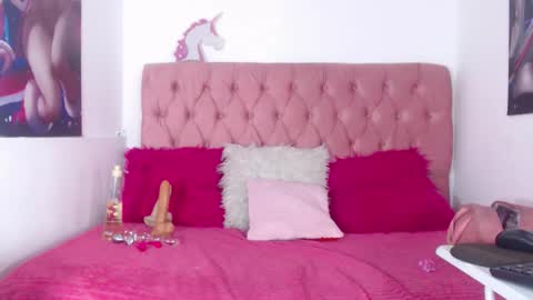 Snapshot of nalaroy chatting on October 27, 2025, 4:11 pm NALAROY online show from October 27, 2025, 4:11 pm