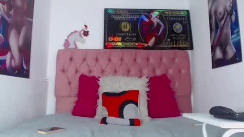 Snapshot of nalaroy chatting on December 20, 2025, 5:14 am NALAROY online show from December 20, 2025, 5:14 am