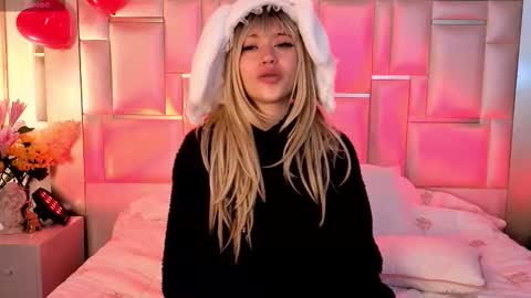 Snapshot of namearohouse chatting on February 17, 2026, 5:59 am ----Namea------ online show from February 17, 2026, 5:59 am